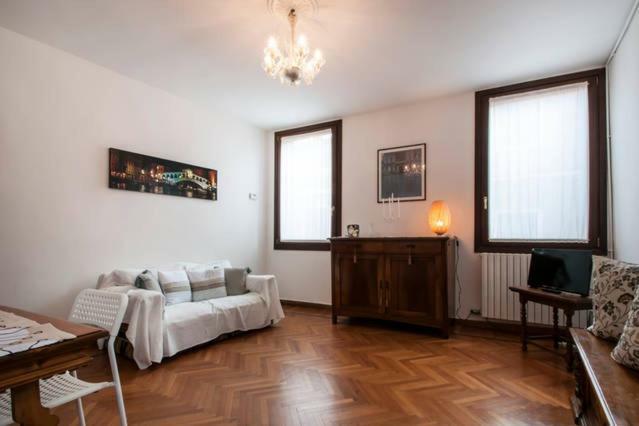 Key Location Near Palazzo Grassi Villa Венеция Екстериор снимка
